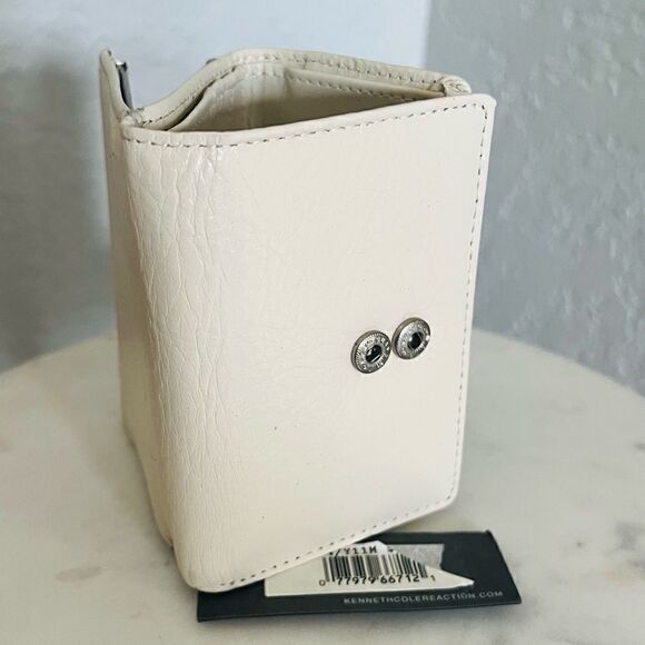 KENNETH COLE REACTION VINTAGE WALLET WITH SOLAR POWERED CALCULATOR, Ivory, NWT - Picture 11 of 16